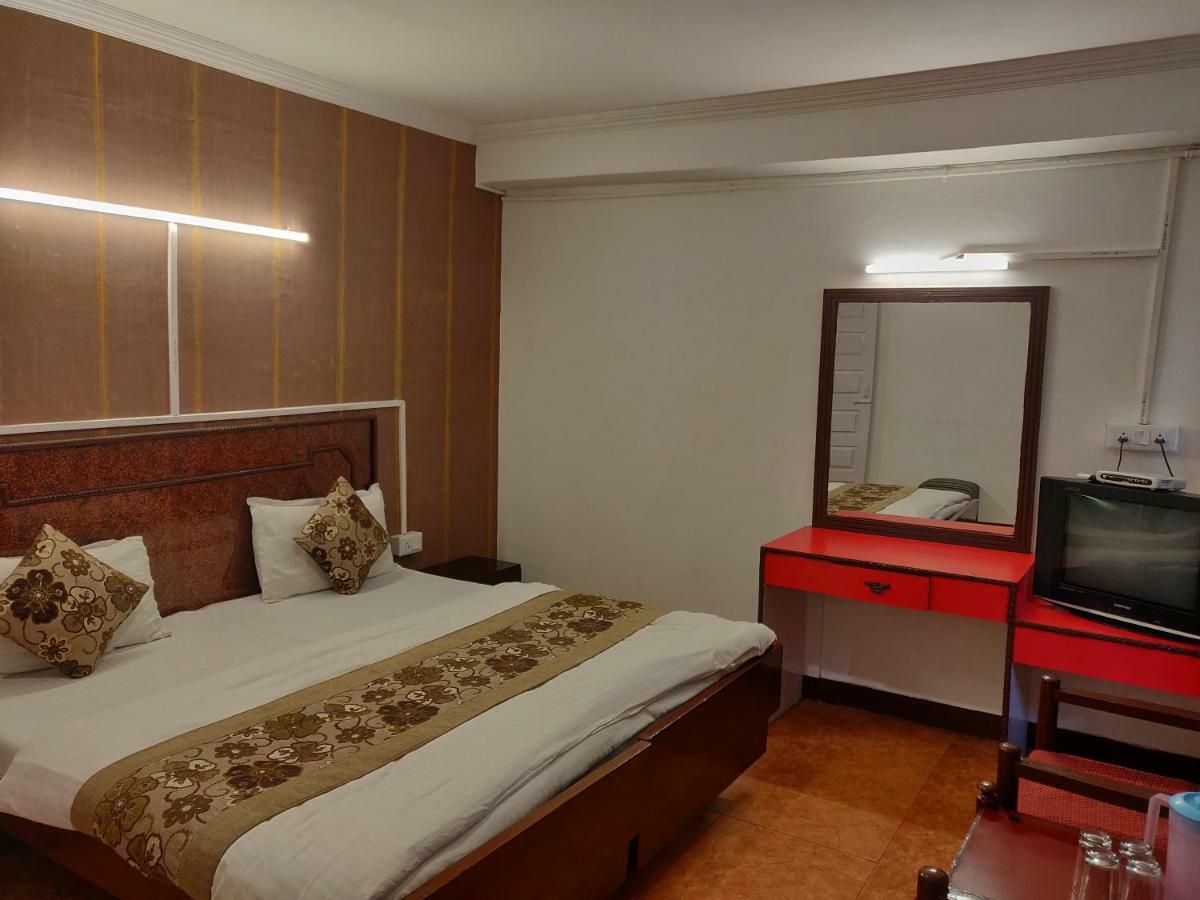 Hotel Hamers International Masuri Exterior foto