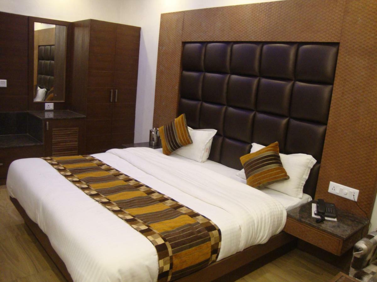 Hotel Hamers International Masuri Exterior foto